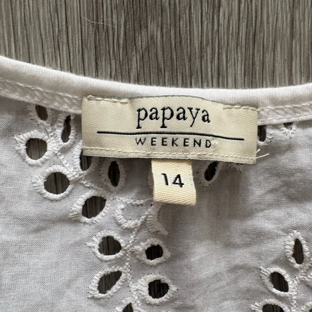 Papaya chic white